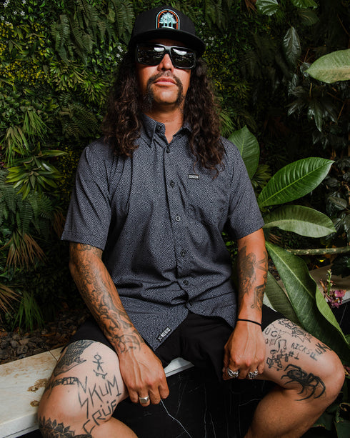 LABYRINTH SHORT SLEEVE BUTTON UP  - MENS